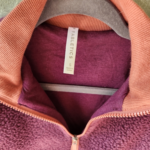 NWT Fabletics Mallory Pullover Fleece- Size Small - Picture 5 of 6